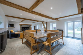 Gîte de luxe avec piscine privée 14 pers Clécy
